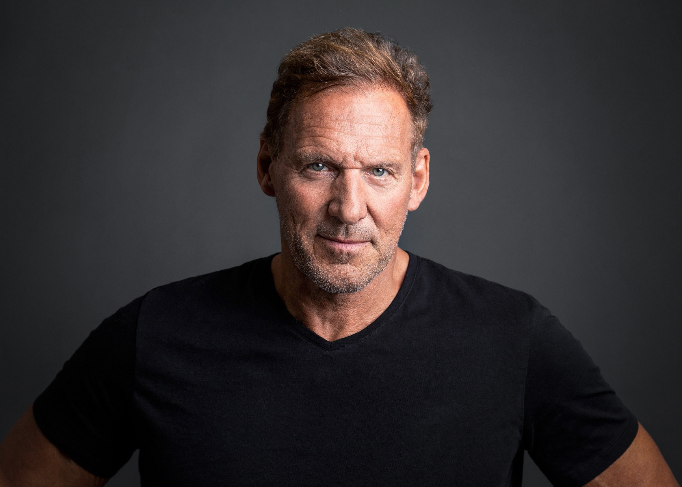 Ralf-Moeller-Gladiator-Fotostudio-Helle-Kammer_WEB-scaled Kopie